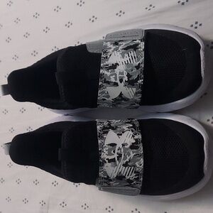 Under Armour Boys' Flash Print Shoes - Black